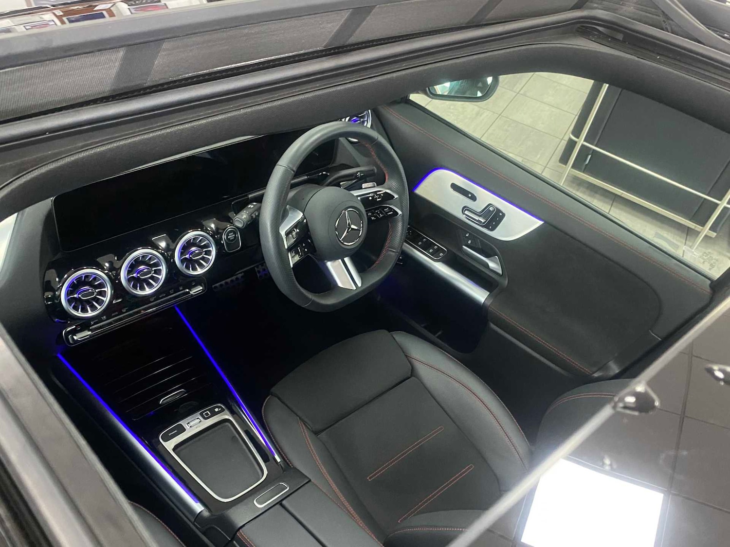 Used Mercedes-Benz GLA 2024 for sale - 76955180: Photo 8