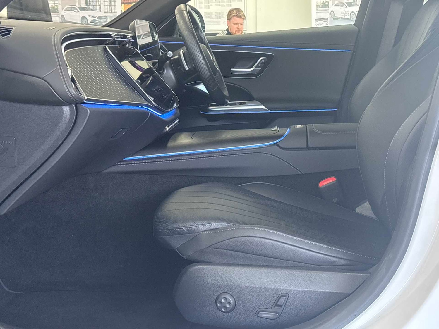 Used Mercedes-Benz E Class for sale - 77361265: Photo 28