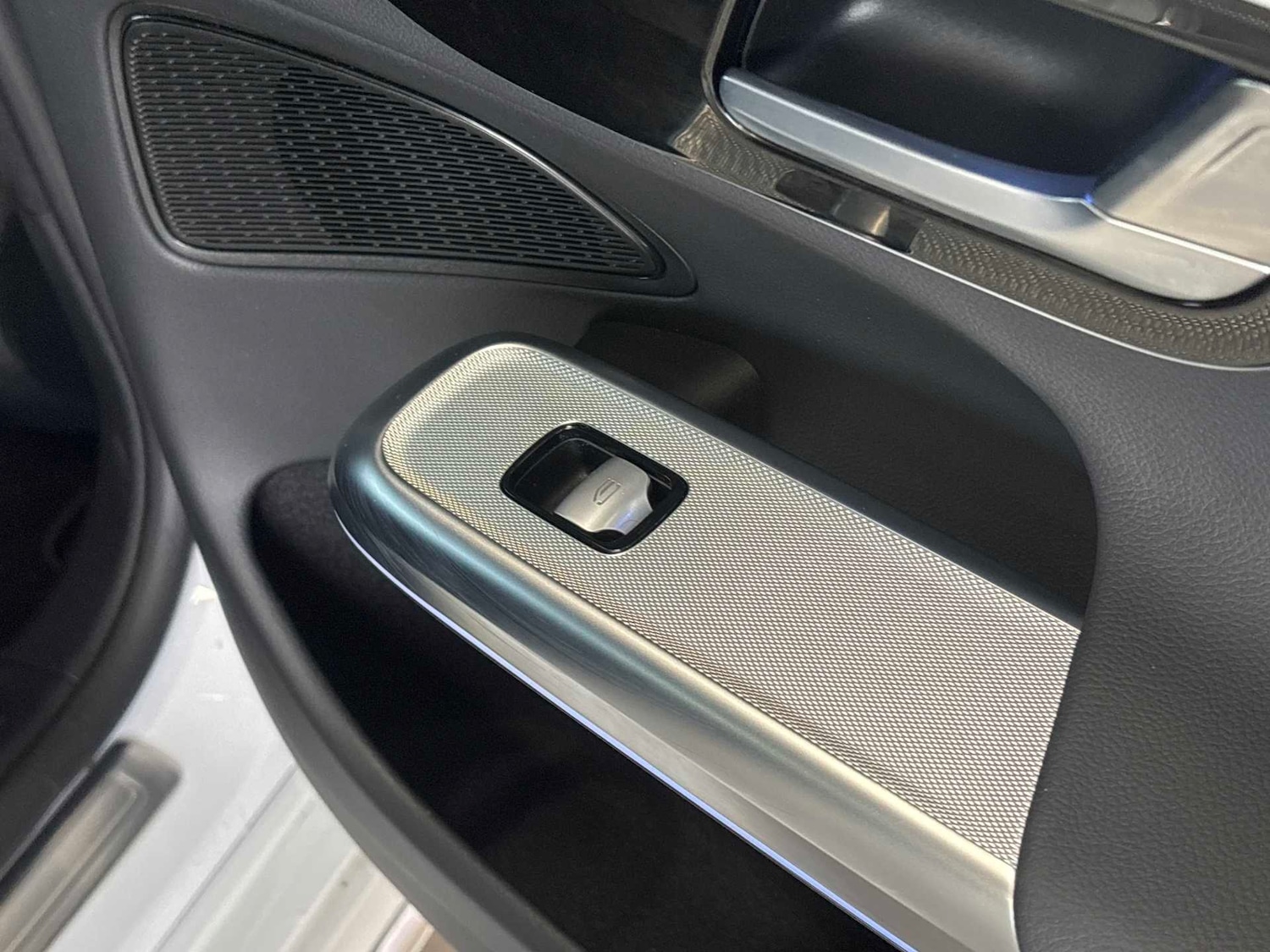 Used Mercedes-Benz E Class for sale - 77361265: Photo 35