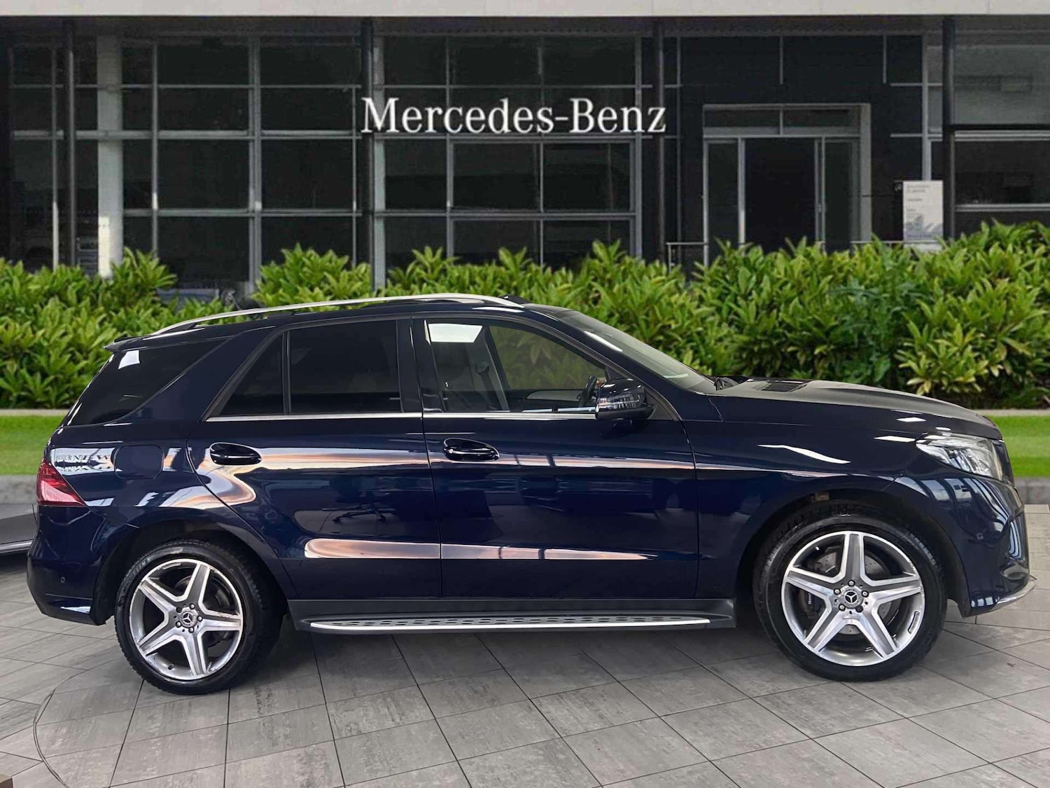 Used Mercedes-Benz GLE 2018 for sale - 76329139: Photo 2