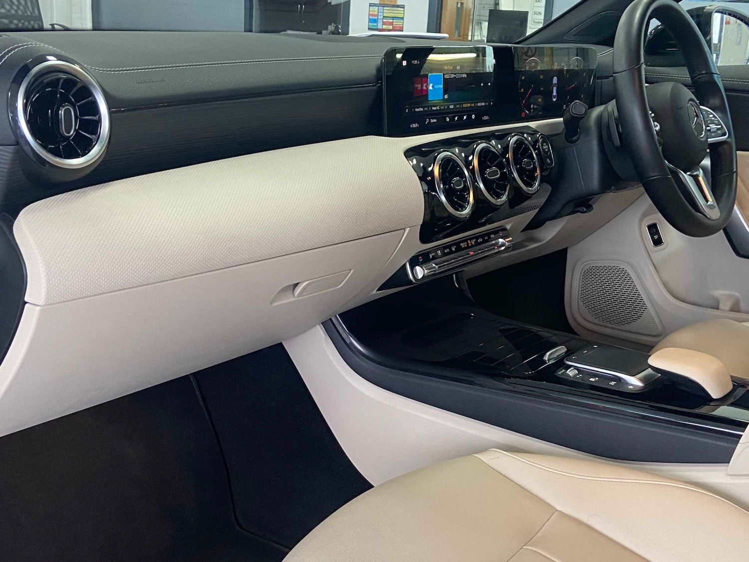 Used Mercedes-Benz CLA 2023 for sale - 76587575: Photo 17