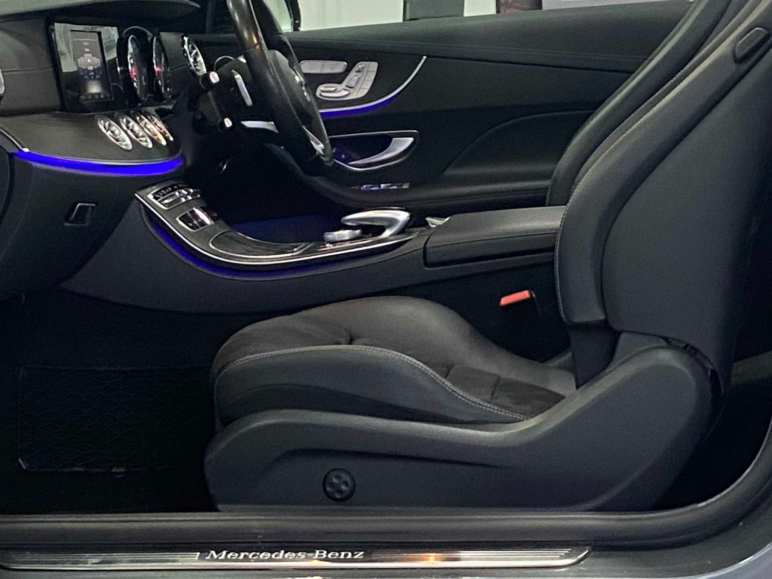 Used Mercedes-Benz E Class 2018 for sale - 77032228: Photo 25