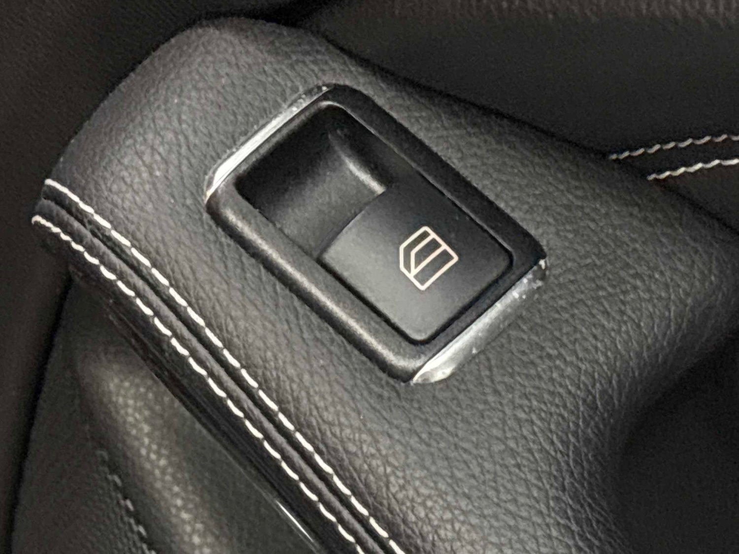 Used Mercedes-Benz A-Class 2017 for sale - 77472481: Photo 31