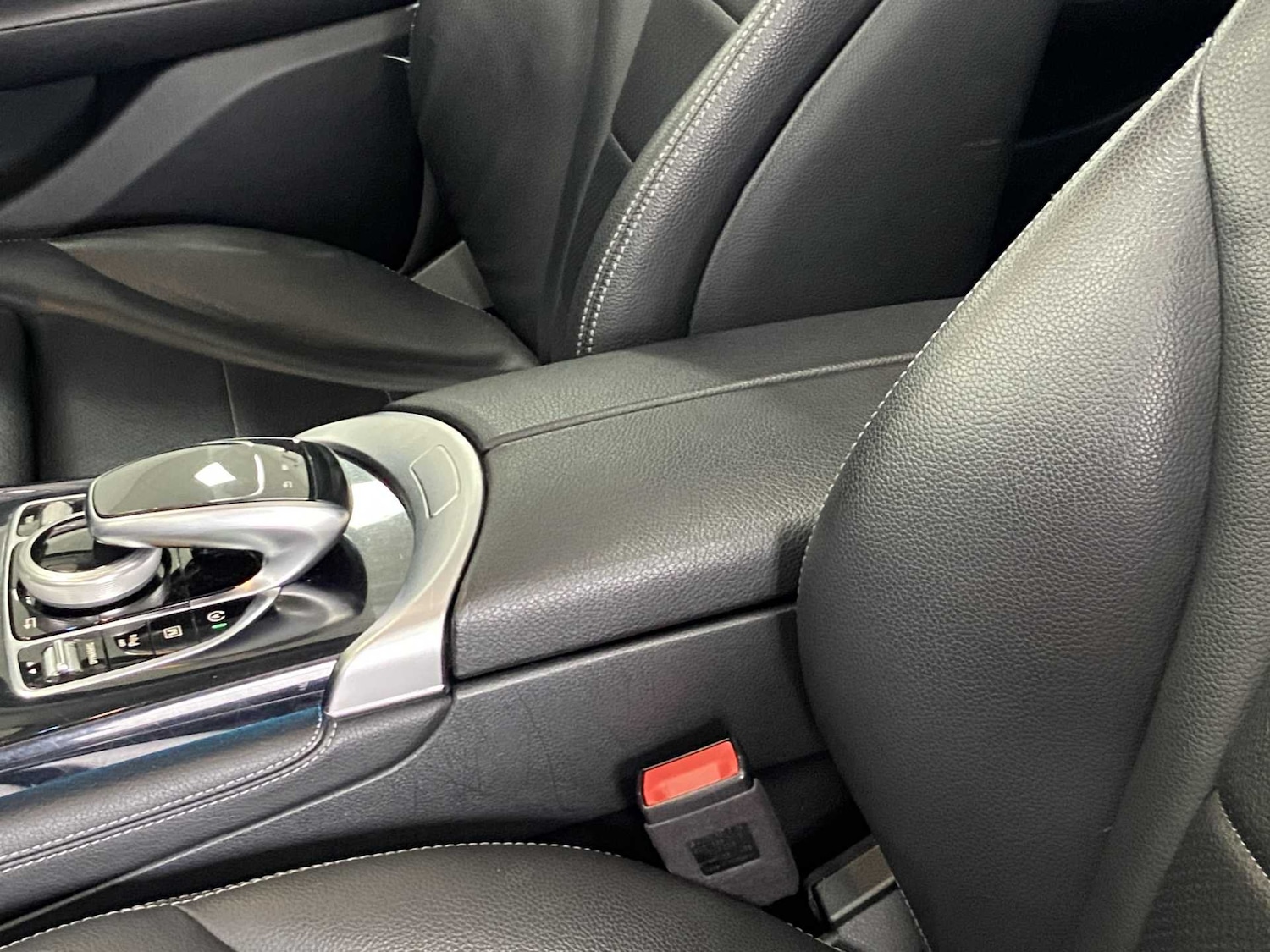 Used Mercedes-Benz GLC 2019 for sale - 76351709: Photo 17