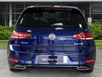 Used Volkswagen Golf 2017 for sale - 76421200: Photo