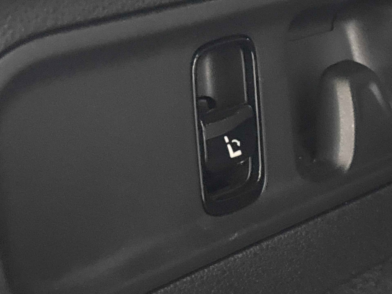 Used Mercedes-Benz GLC 2025 for sale - 77281870: Photo 16