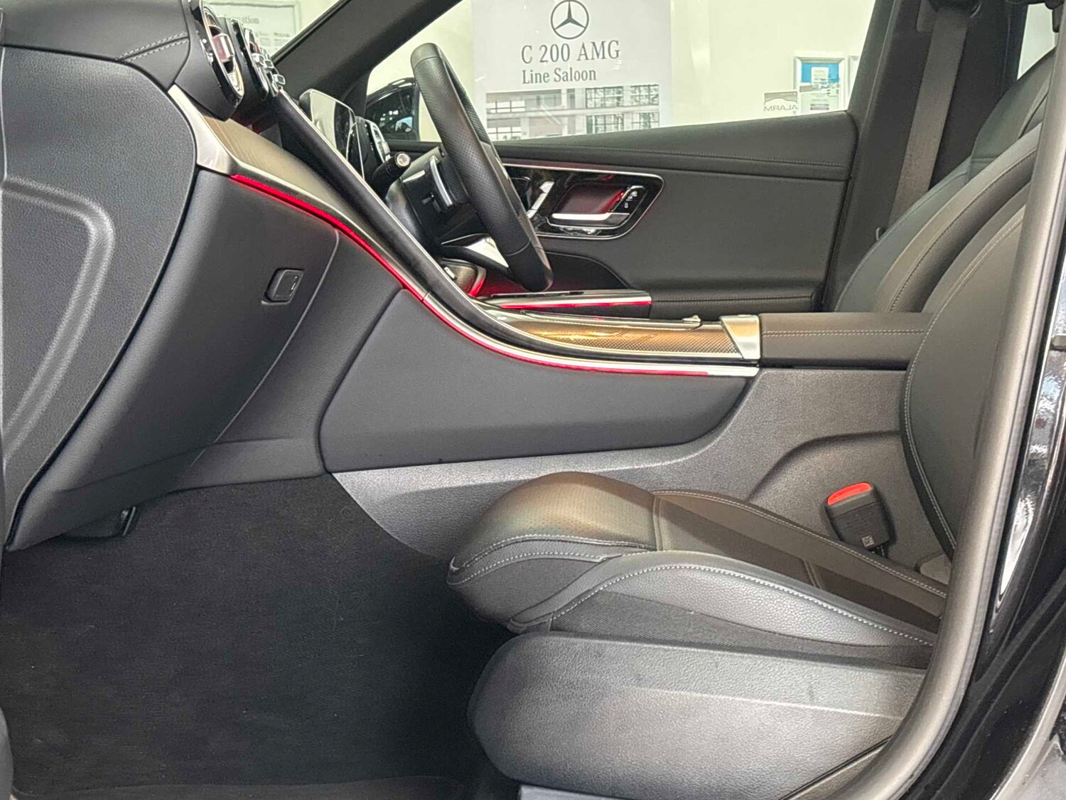 Used Mercedes-Benz GLC 2025 for sale - 77281870: Photo 32