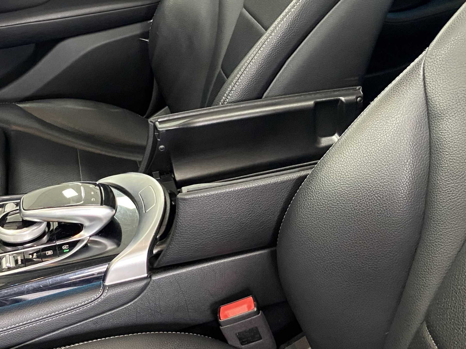 Used Mercedes-Benz GLC 2019 for sale - 76692179: Photo 18