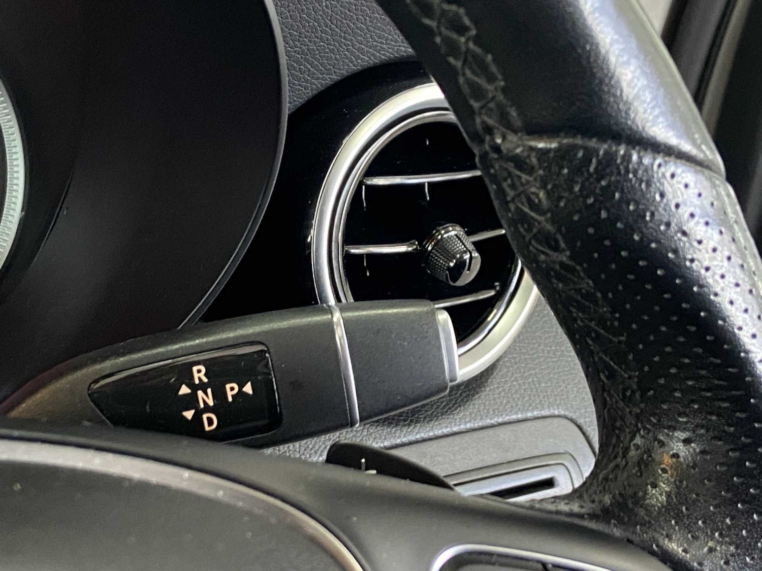 Used Mercedes-Benz GLC 2019 for sale - 76692179: Photo 29