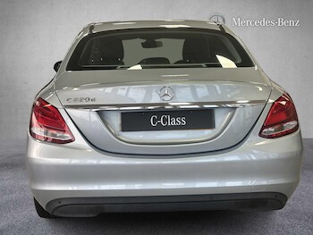 Used Mercedes-Benz C Class 2016 for sale - 77540717: Photo