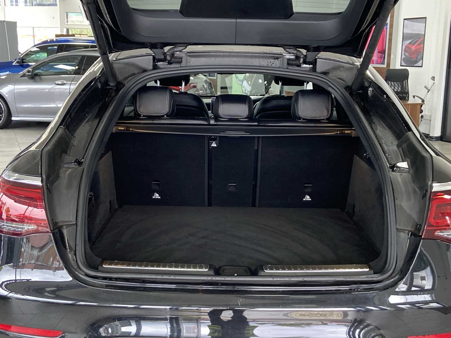 Used Mercedes-Benz GLC 2022 for sale - 76141540: Photo 11