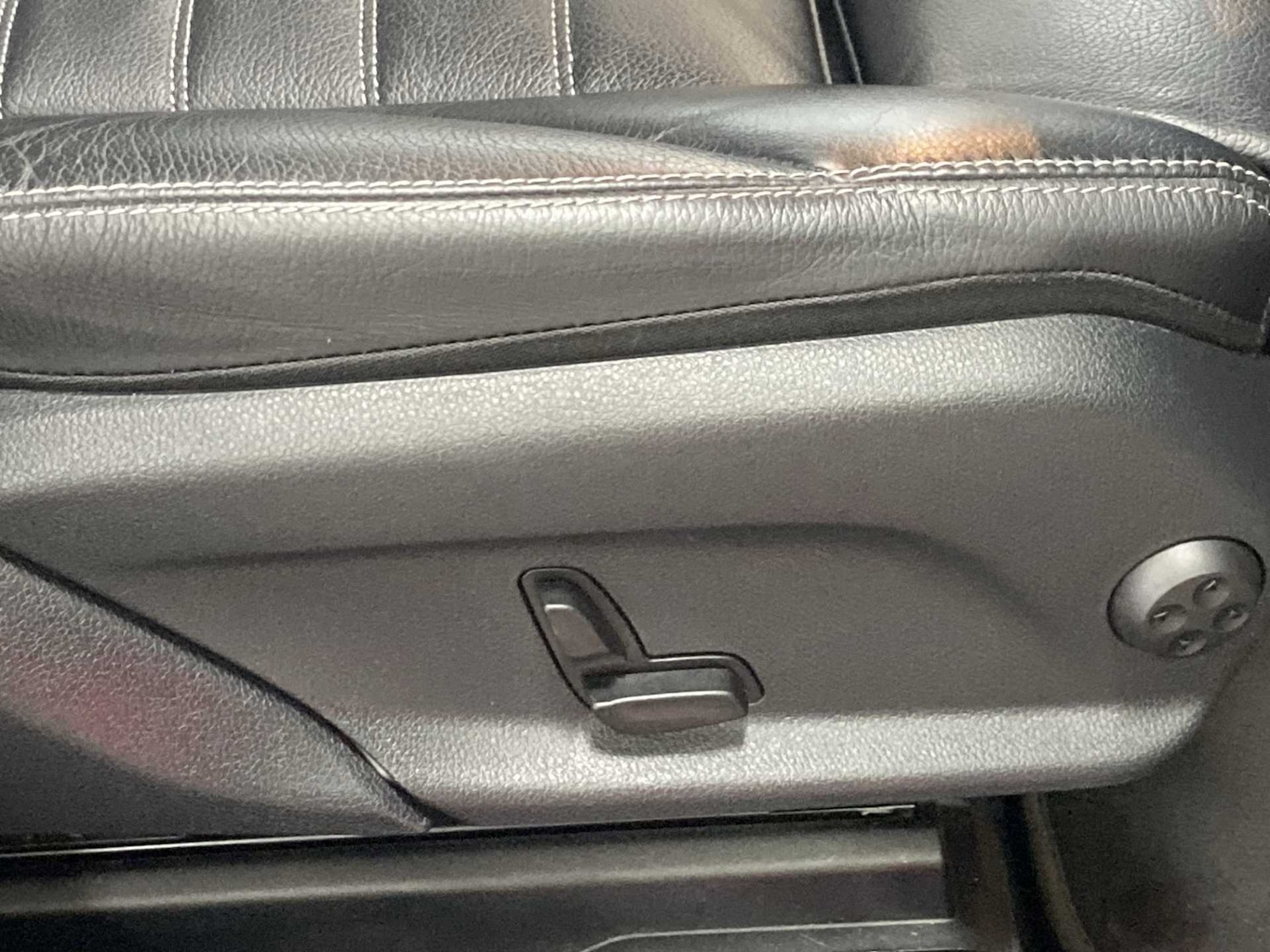 Used Mercedes-Benz GLC 2022 for sale - 76141540: Photo 28