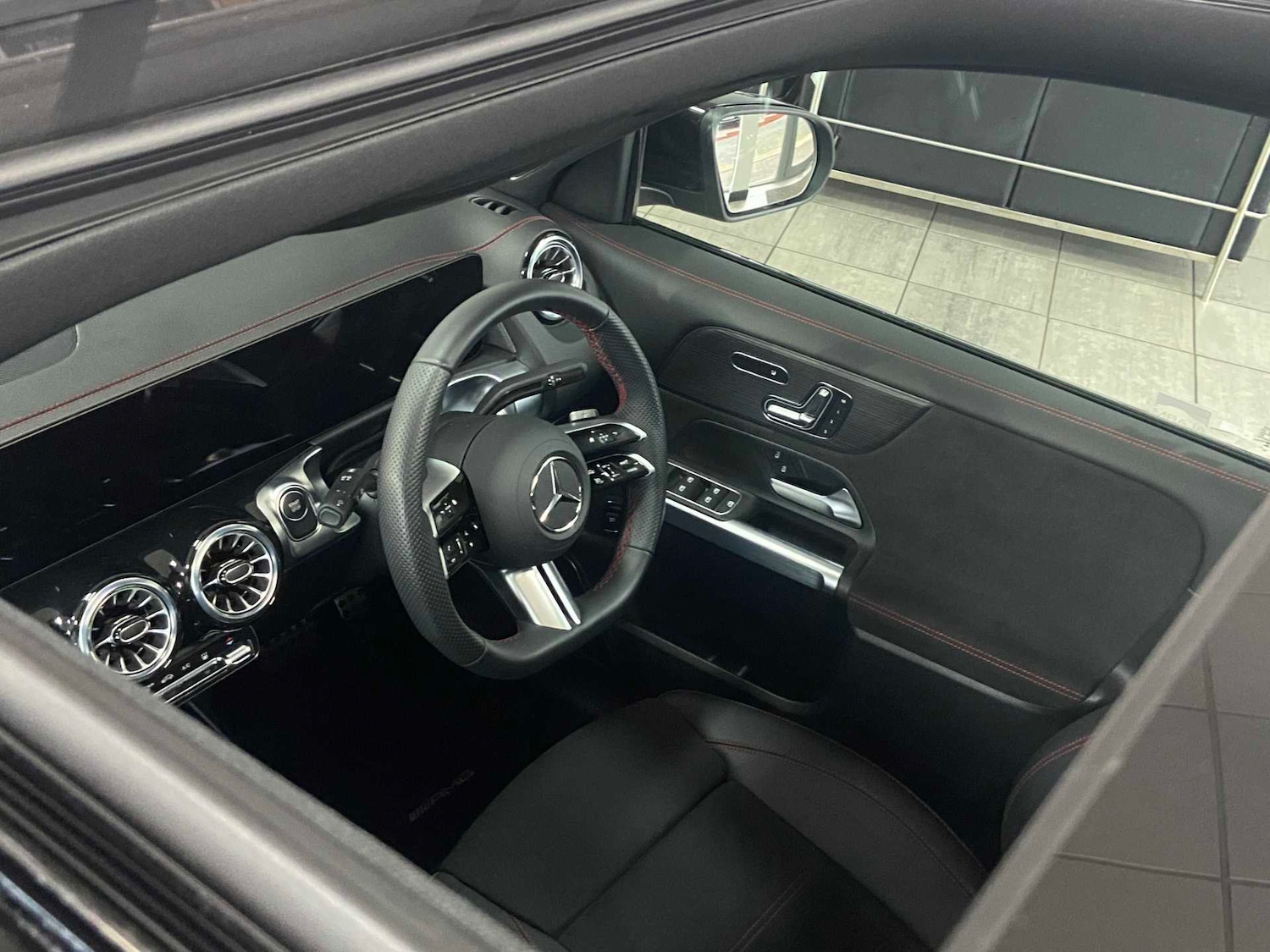 Used Mercedes-Benz EQB 2025 for sale - 76718076: Photo 17