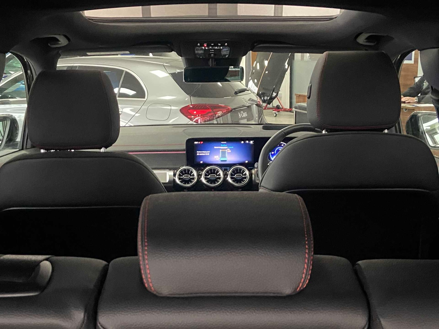 Used Mercedes-Benz EQB 2025 for sale - 76718076: Photo 27