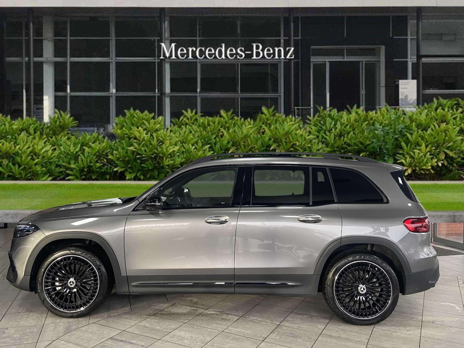 Used Mercedes-Benz EQB 2025 for sale - 76718076: Photo 3