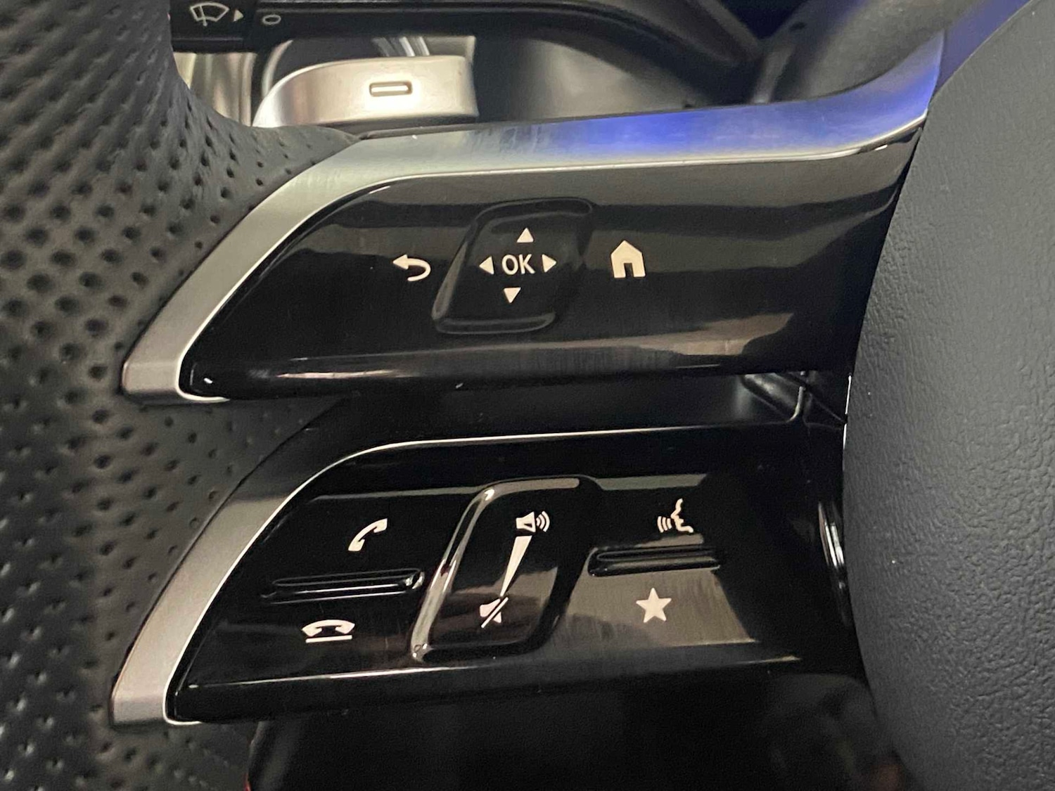 Used Mercedes-Benz EQB 2025 for sale - 76718076: Photo 35