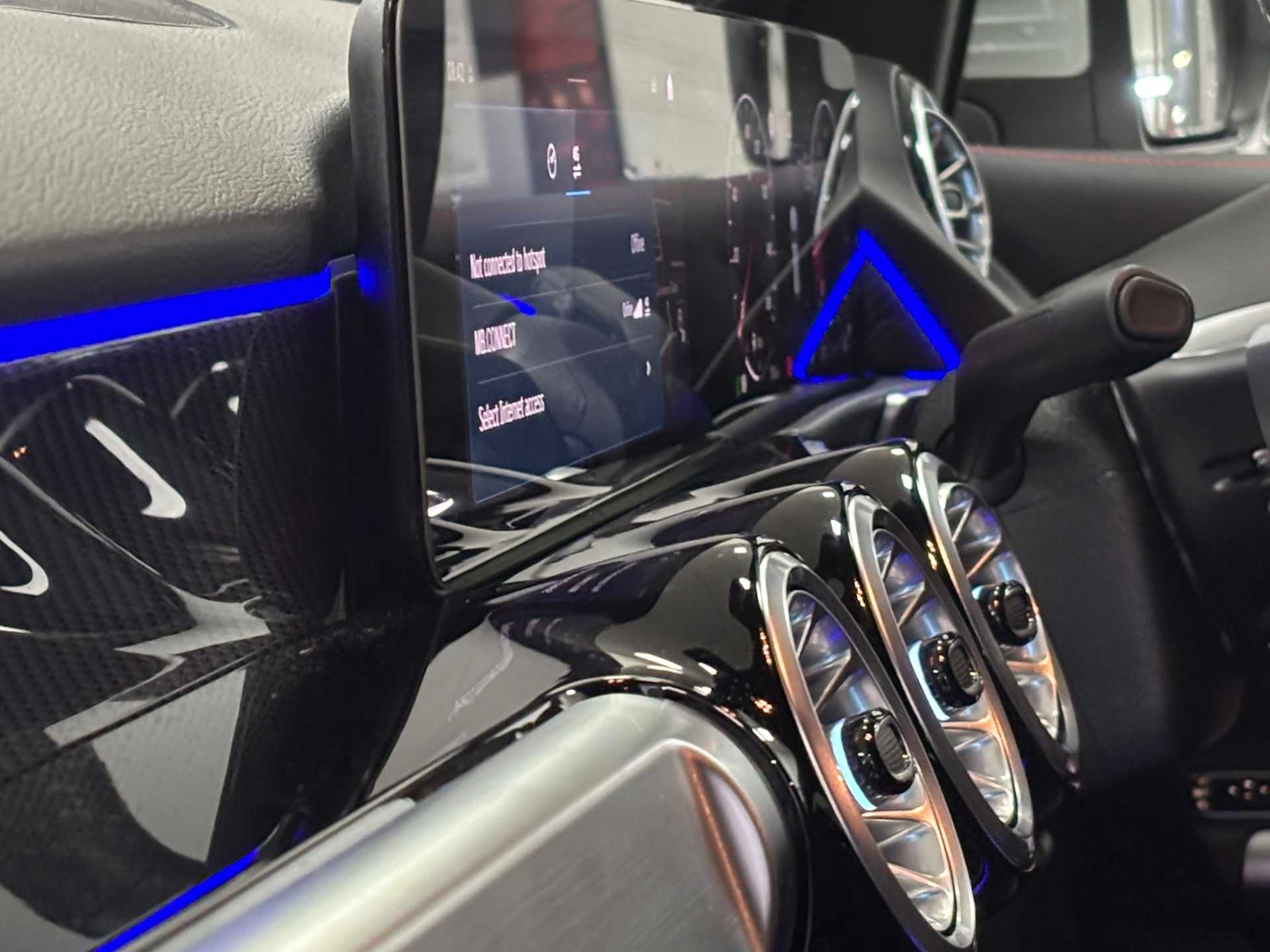 Used Mercedes-Benz GLB 2025 for sale - 77011204: Photo 26