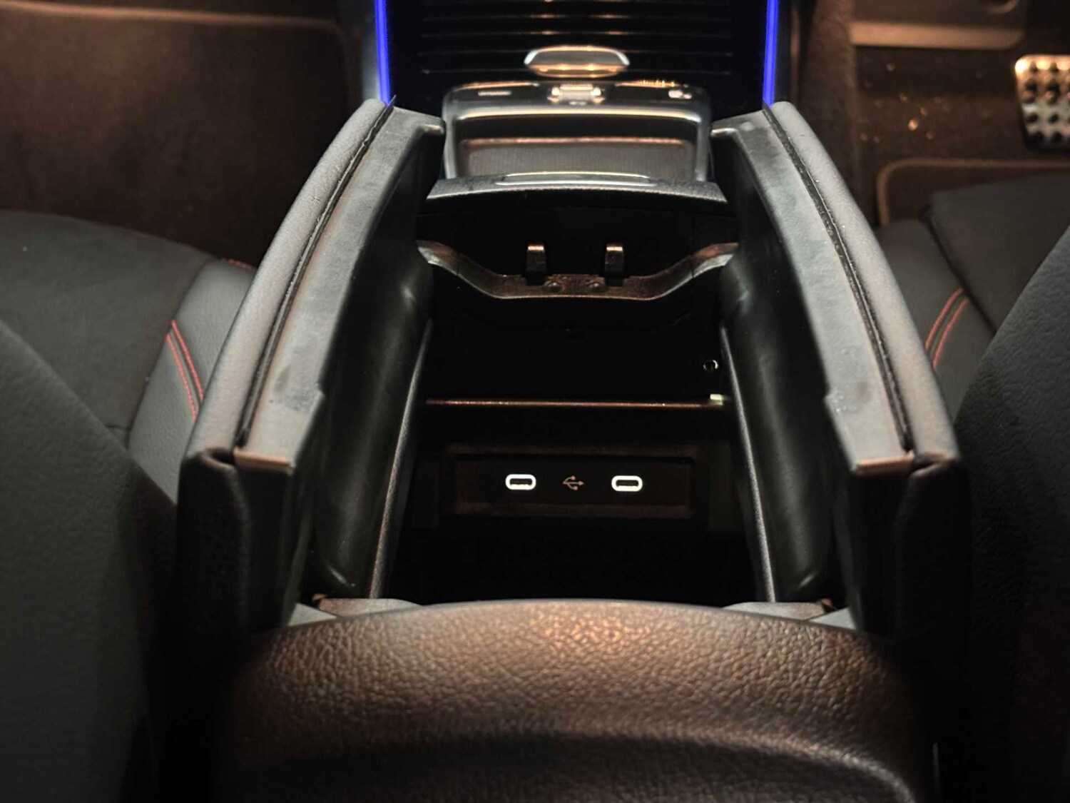 Used Mercedes-Benz GLB 2025 for sale - 77011204: Photo 32