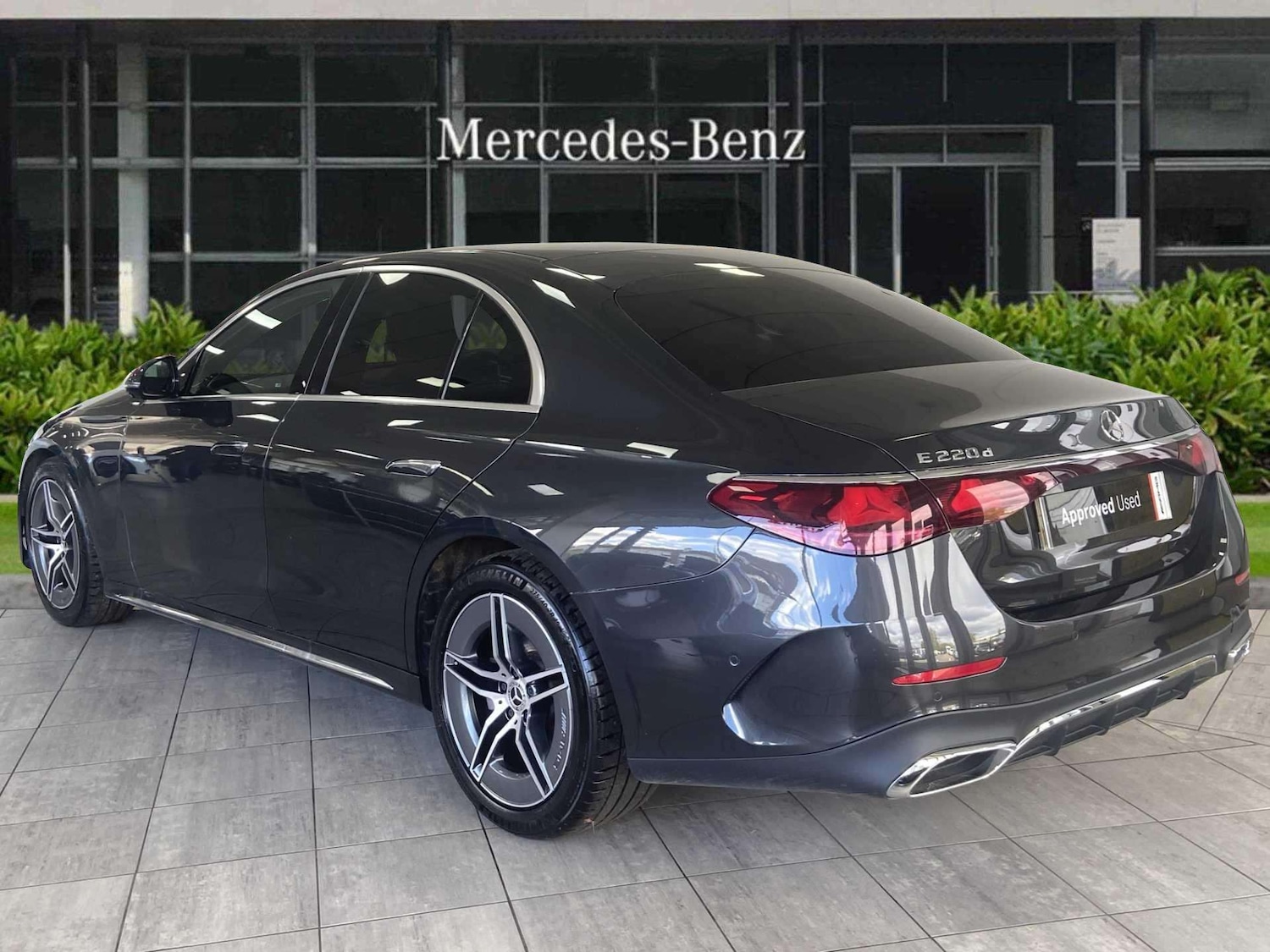Used Mercedes-Benz E Class 2024 for sale - 75903355: Photo 2