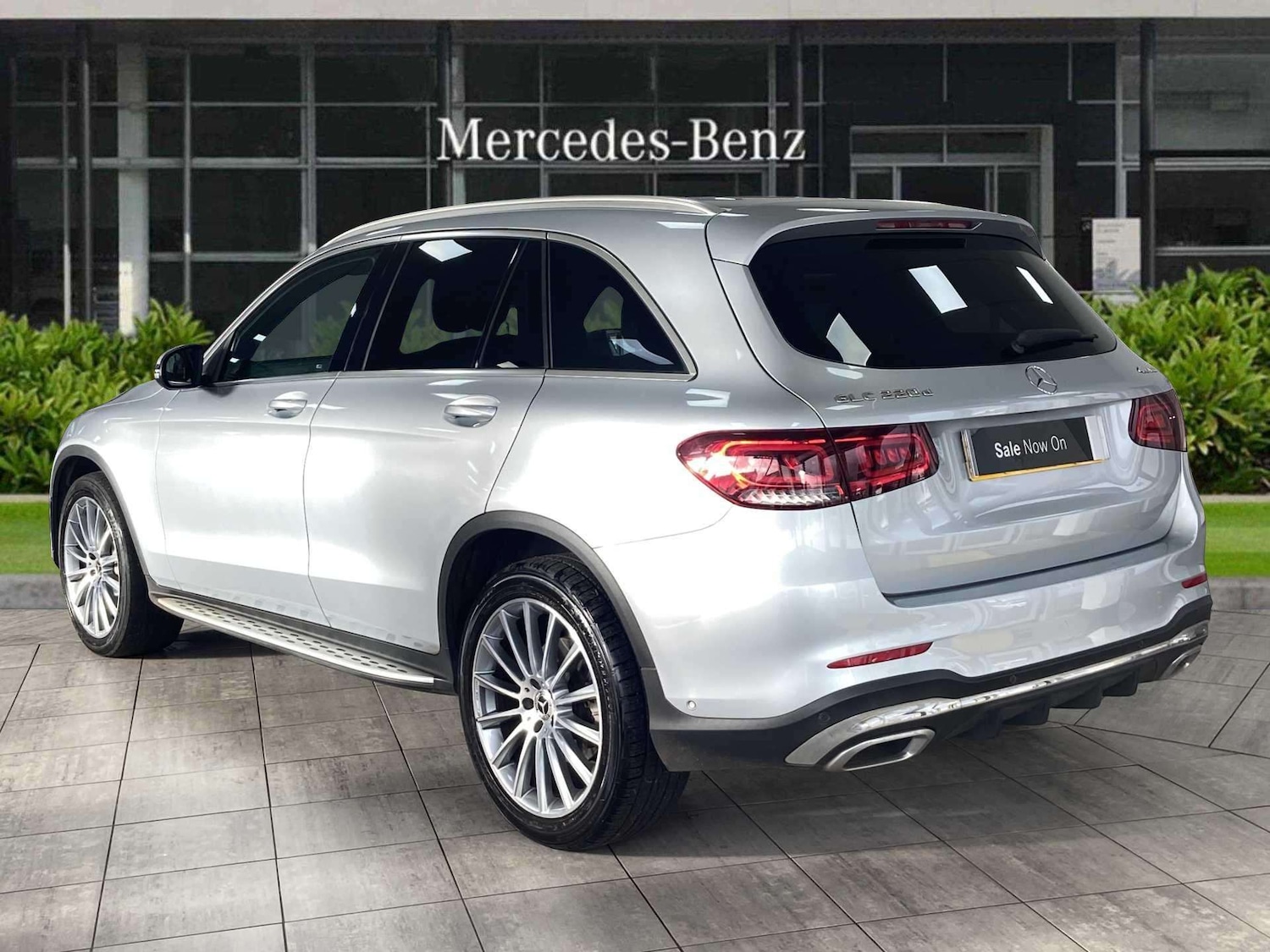 Used Mercedes-Benz GLC 2022 for sale - 76373753: Photo 2