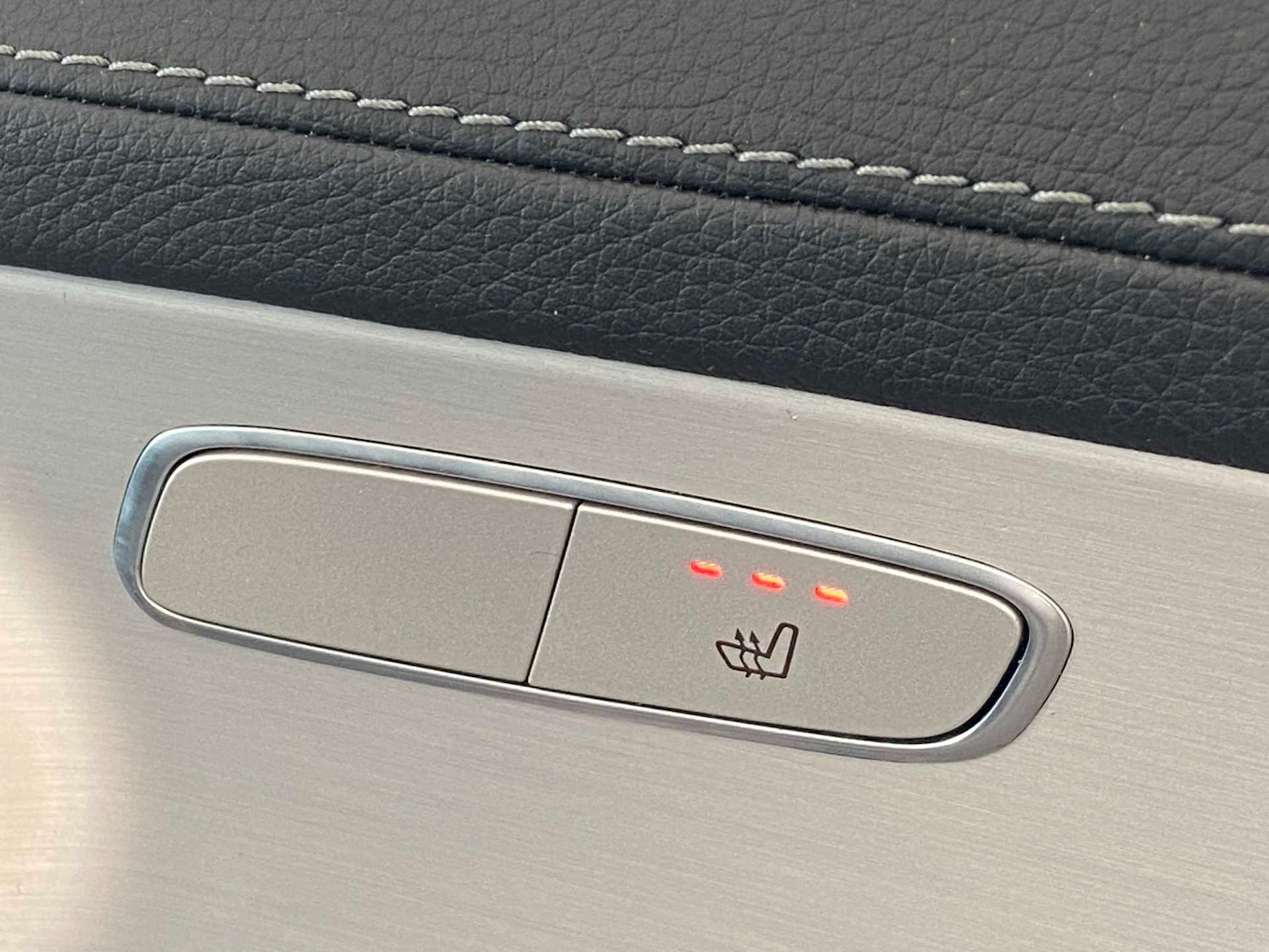 Used Mercedes-Benz GLC 2022 for sale - 76373753: Photo 25