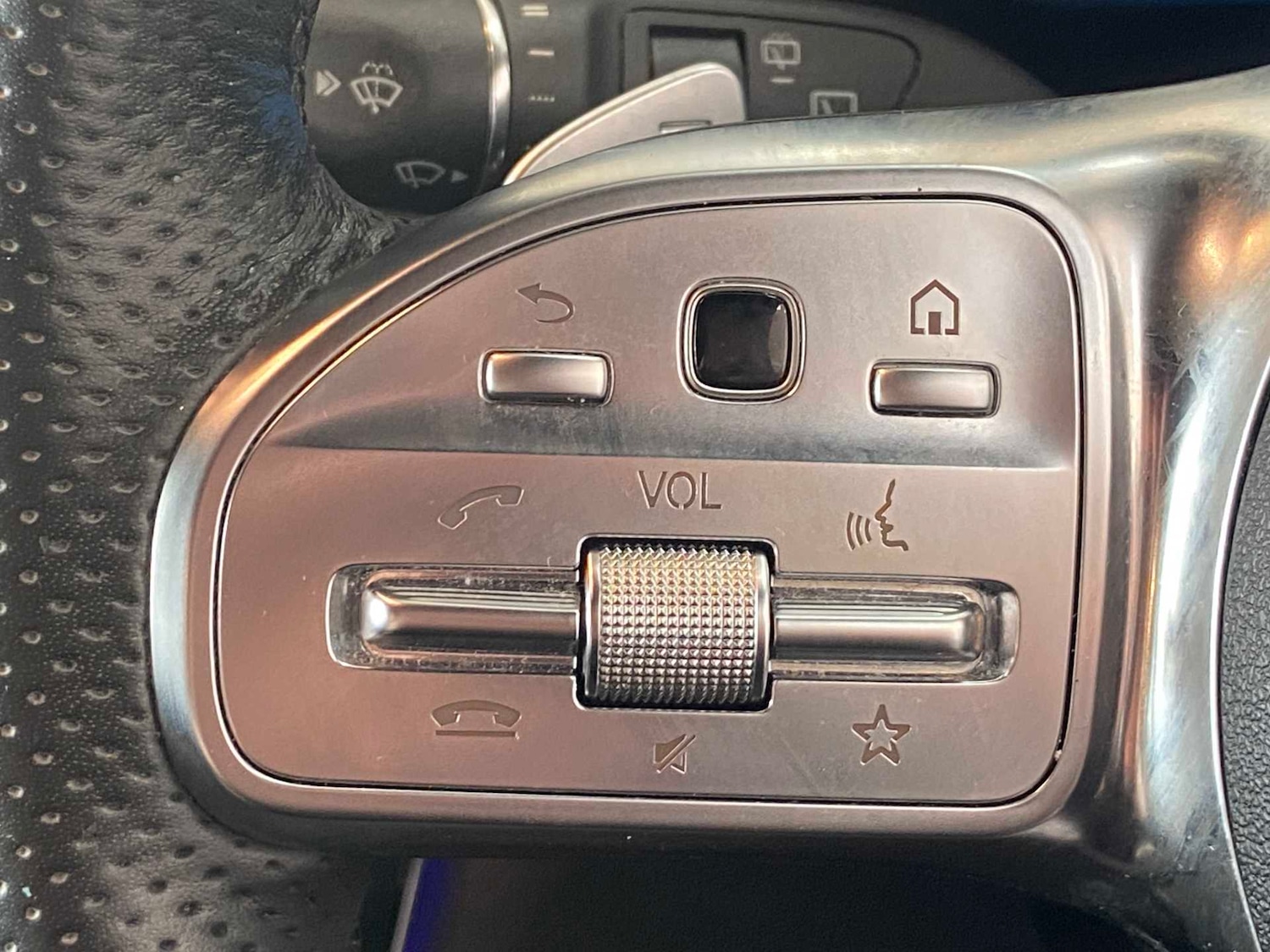 Used Mercedes-Benz GLC 2022 for sale - 76373753: Photo 31