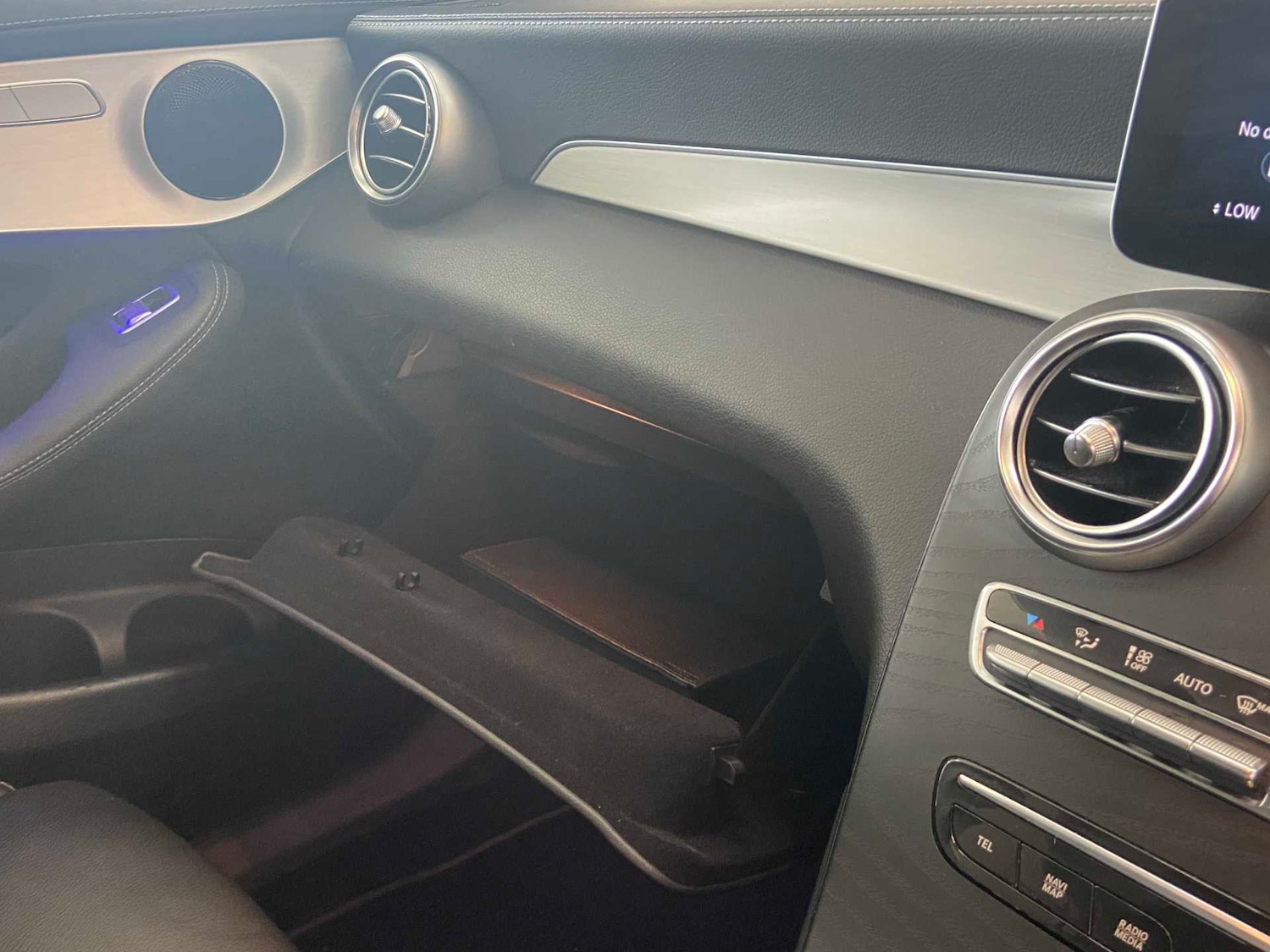 Used Mercedes-Benz GLC 2022 for sale - 76373753: Photo 32