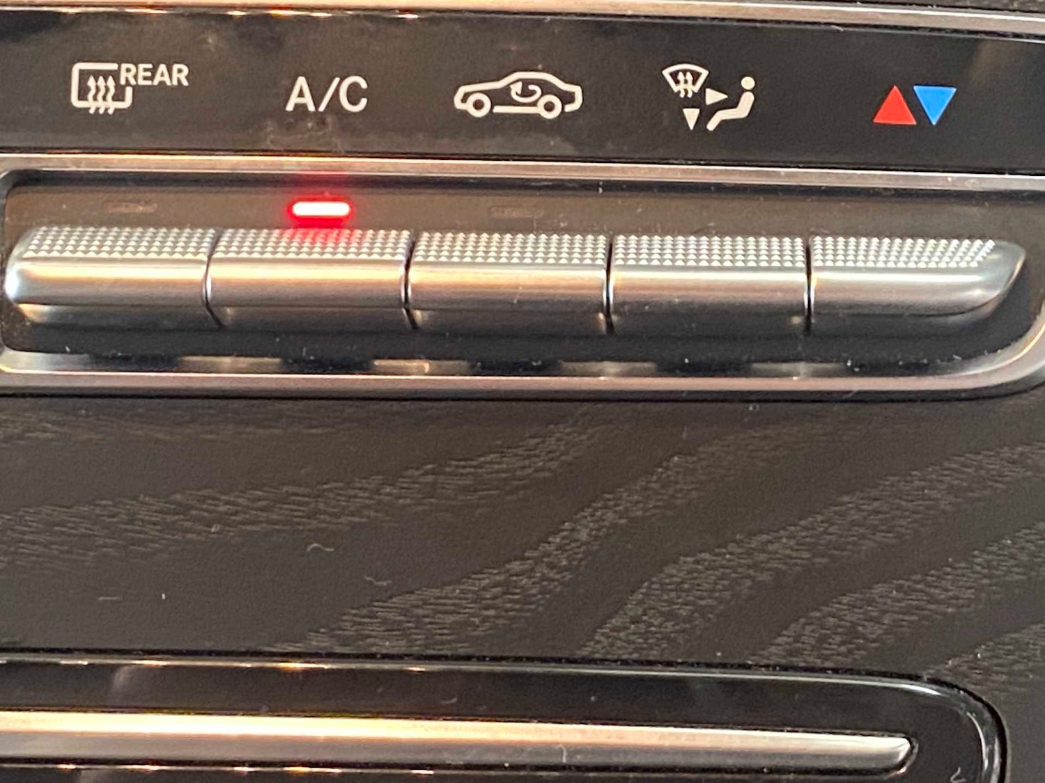 Used Mercedes-Benz GLC 2022 for sale - 76373753: Photo 35