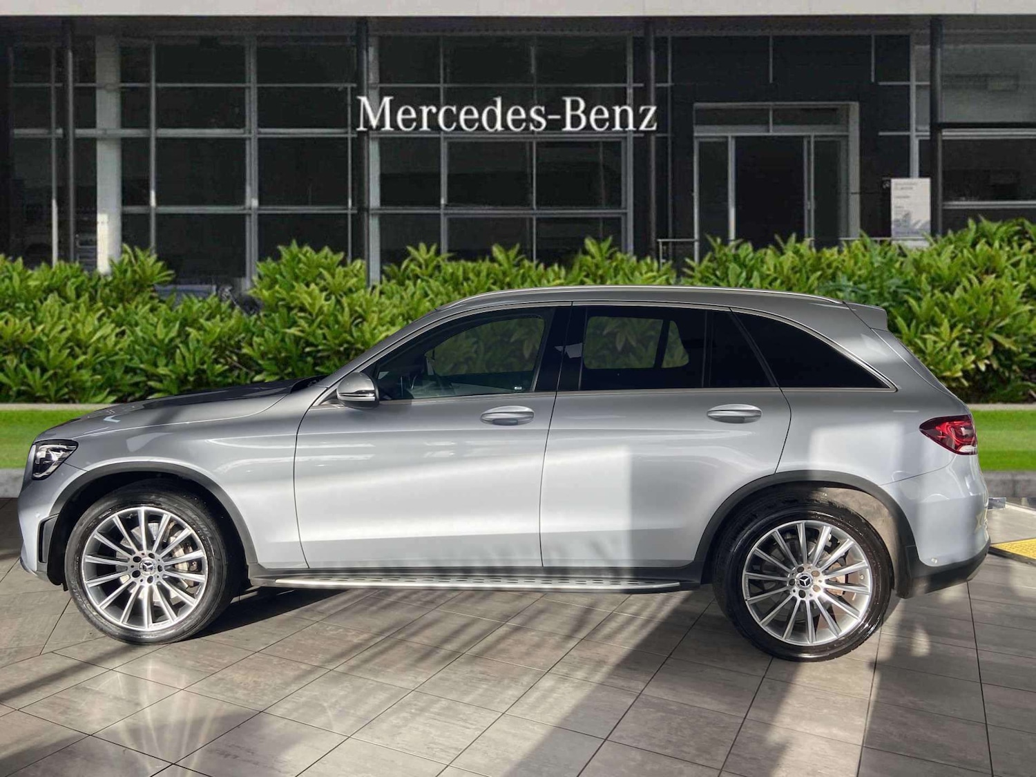 Used Mercedes-Benz GLC 2022 for sale - 76373753: Photo 5