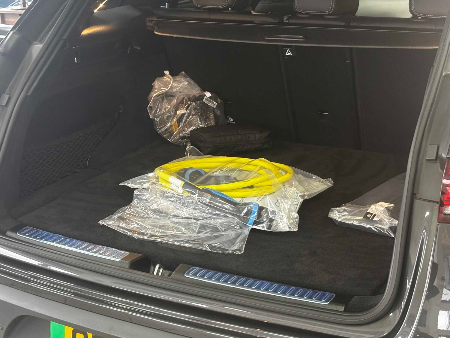 Used Mercedes-Benz EQC 2023 for sale - 78077198: Photo 16