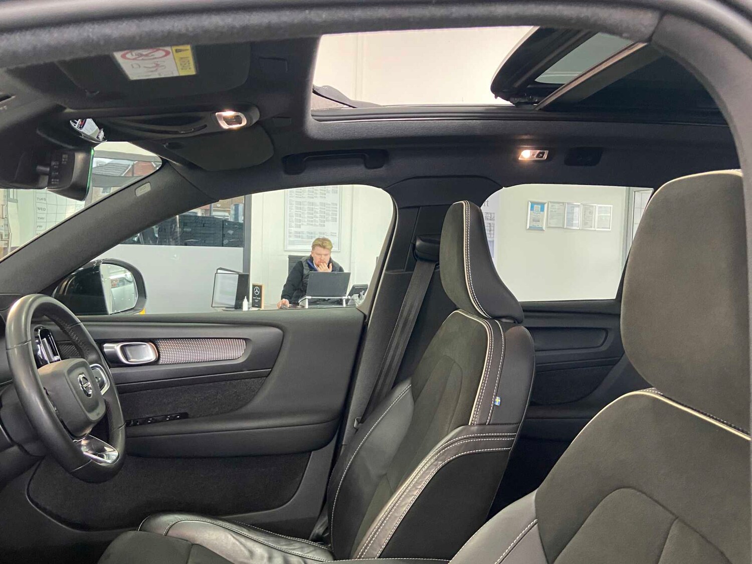 Used Volvo XC40 2022 for sale - 78174031: Photo 24