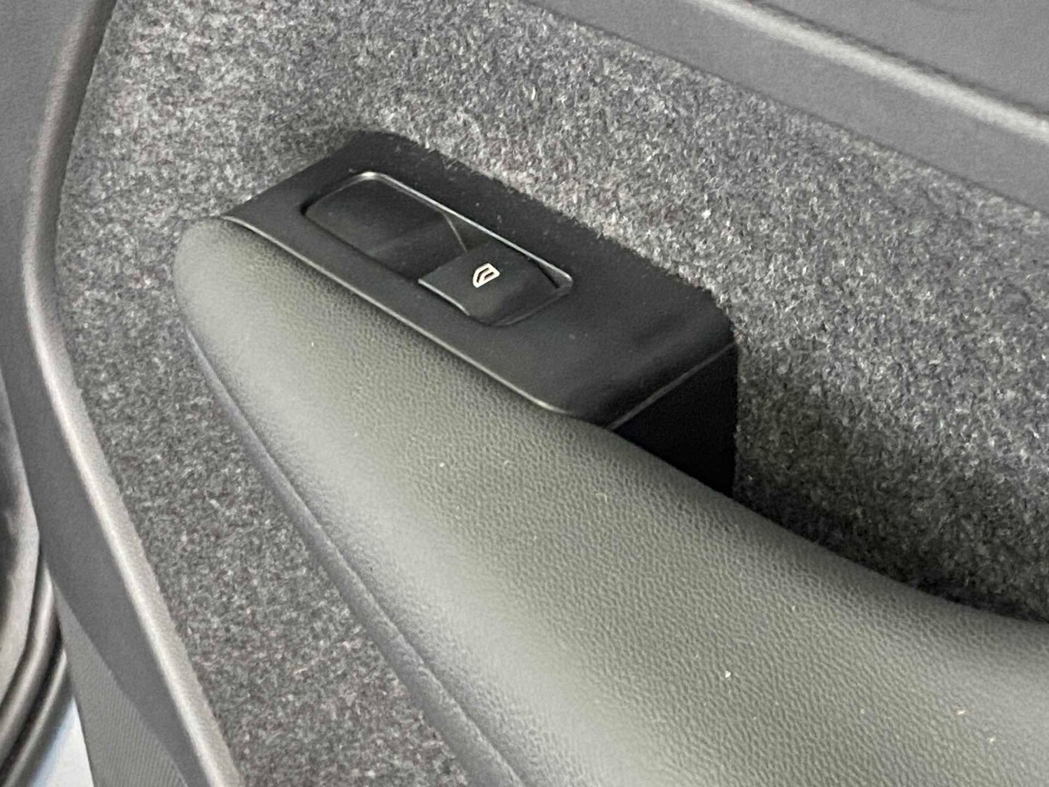 Used Volvo XC40 2022 for sale - 78174031: Photo 32