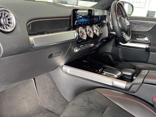 Used Mercedes-Benz GLB 2022 for sale - 75461076: Photo 18