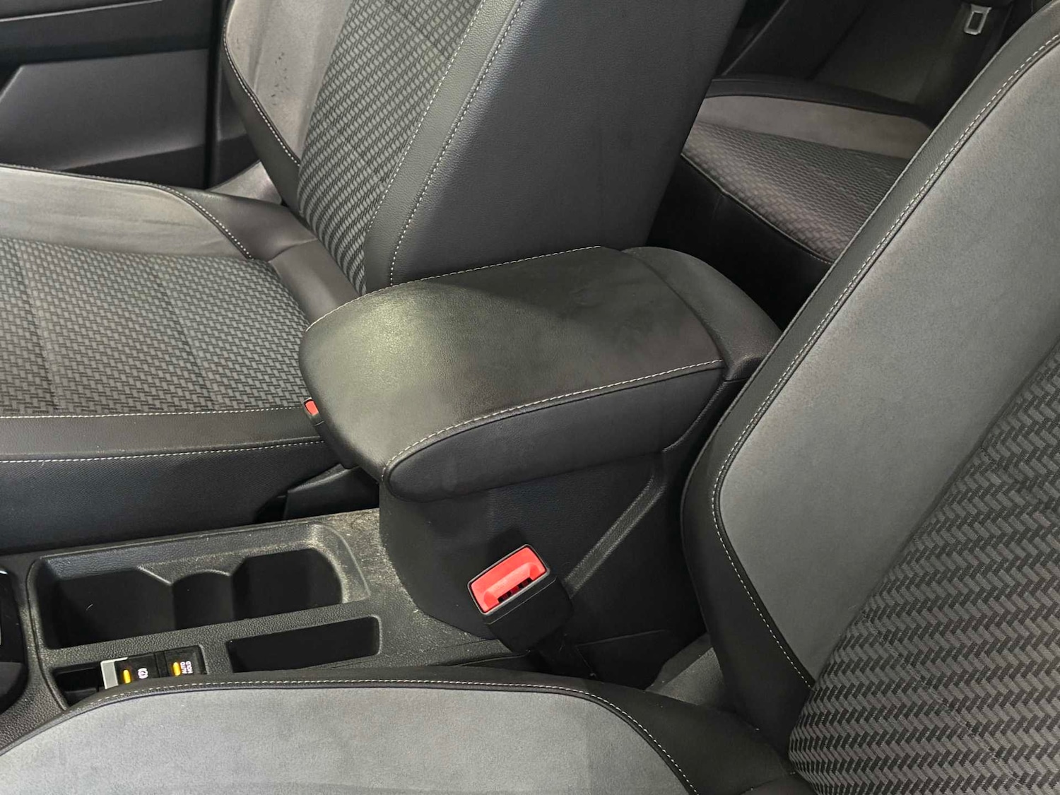 Used Volkswagen T-Roc 2019 for sale - 77032199: Photo 15