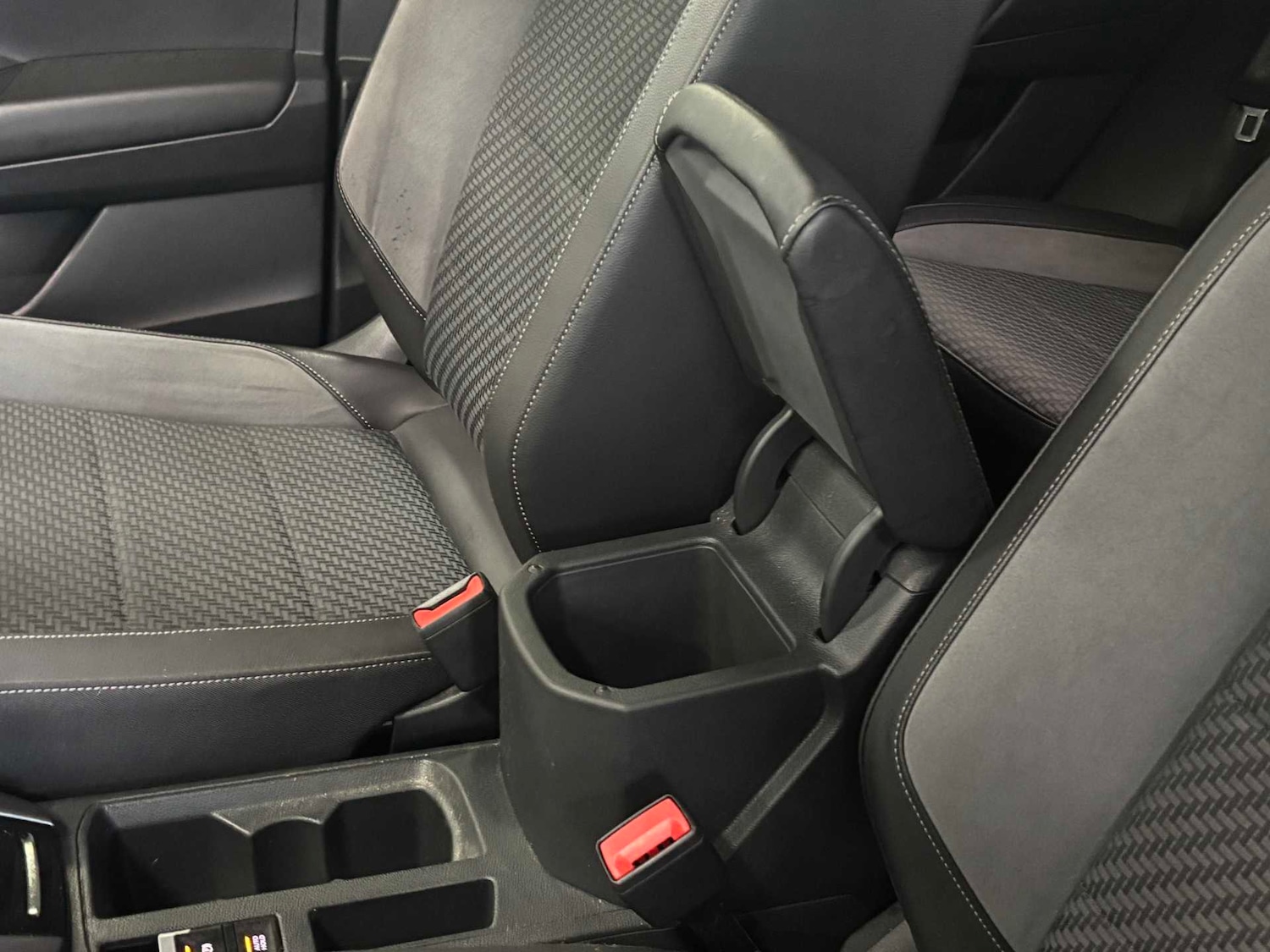 Used Volkswagen T-Roc 2019 for sale - 77032199: Photo 16