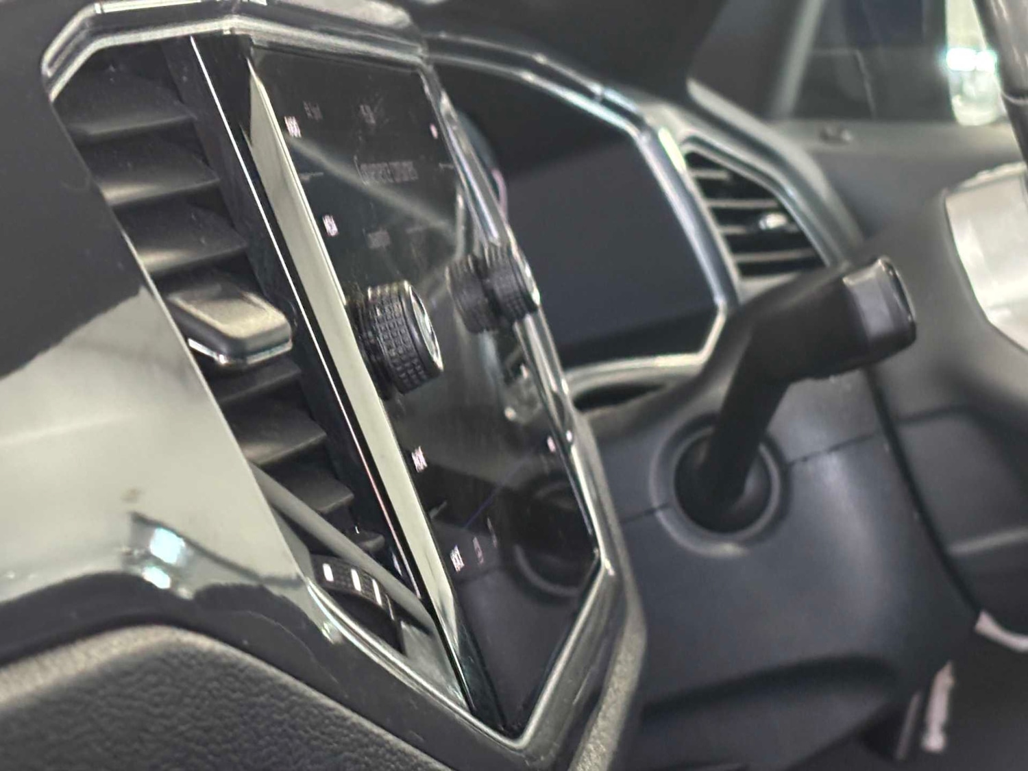 Used Volkswagen T-Roc 2019 for sale - 77032199: Photo 19