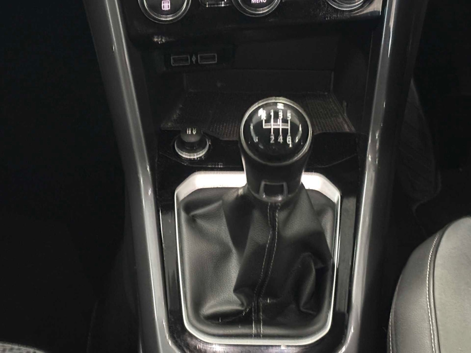 Used Volkswagen T-Roc 2019 for sale - 77032199: Photo 24