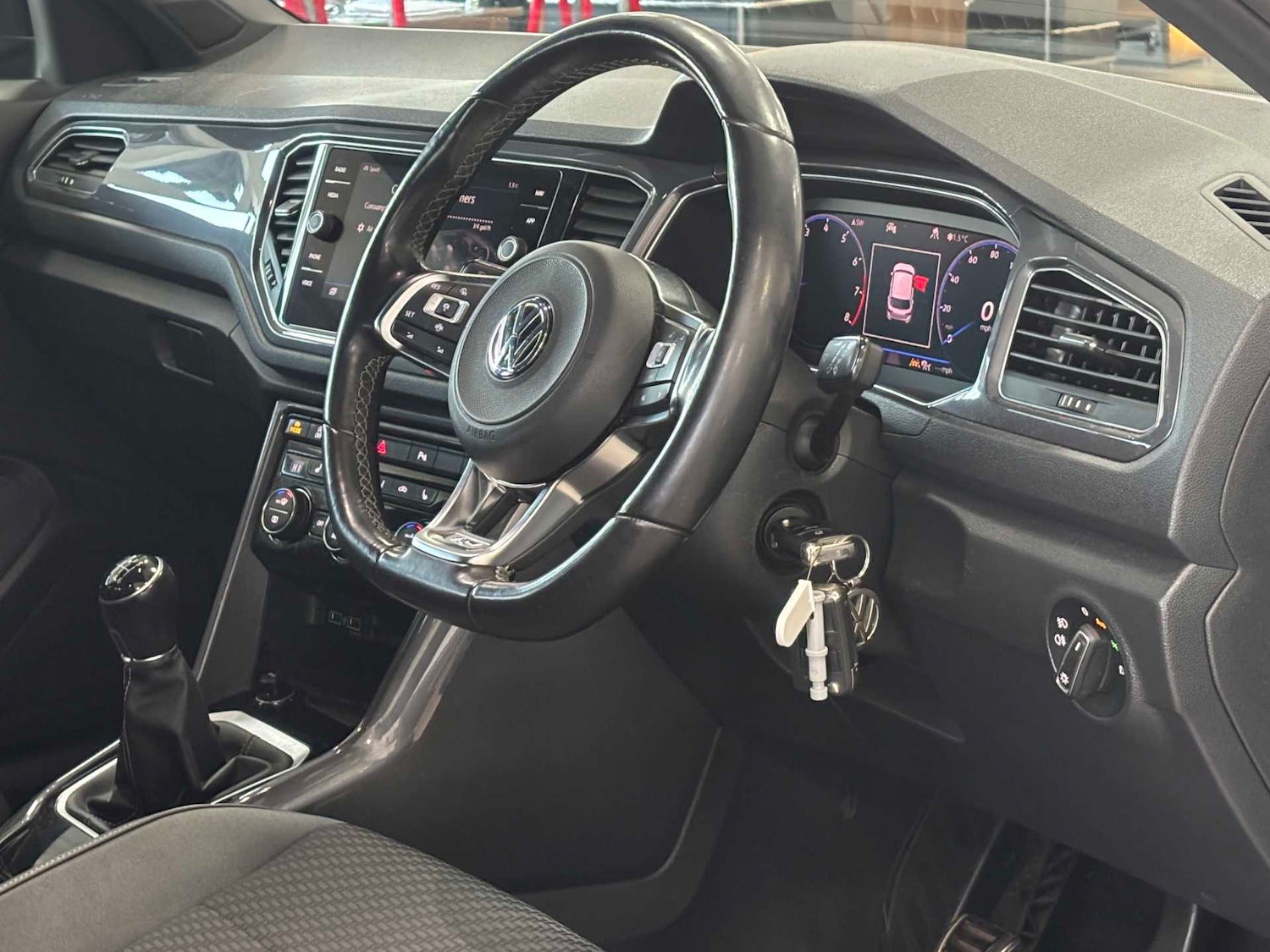 Used Volkswagen T-Roc 2019 for sale - 77032199: Photo 26