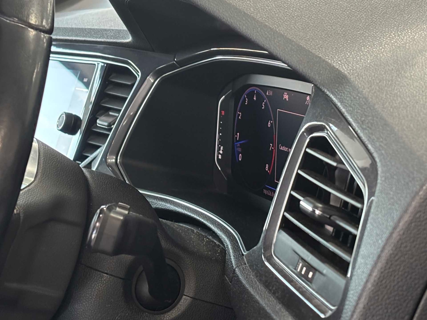 Used Volkswagen T-Roc 2019 for sale - 77032199: Photo 27