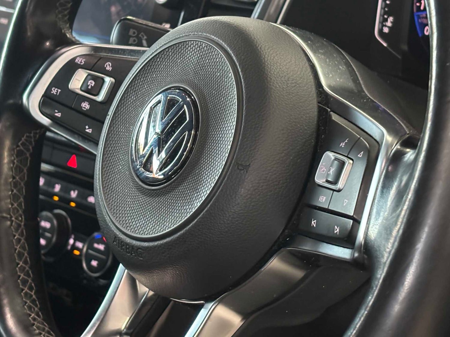 Used Volkswagen T-Roc 2019 for sale - 77032199: Photo 29