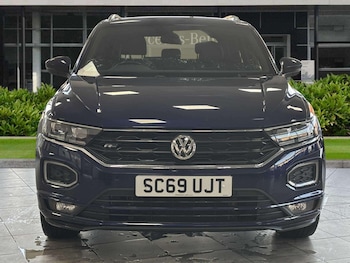 Used Volkswagen T-Roc 2019 for sale - 77032199: Photo