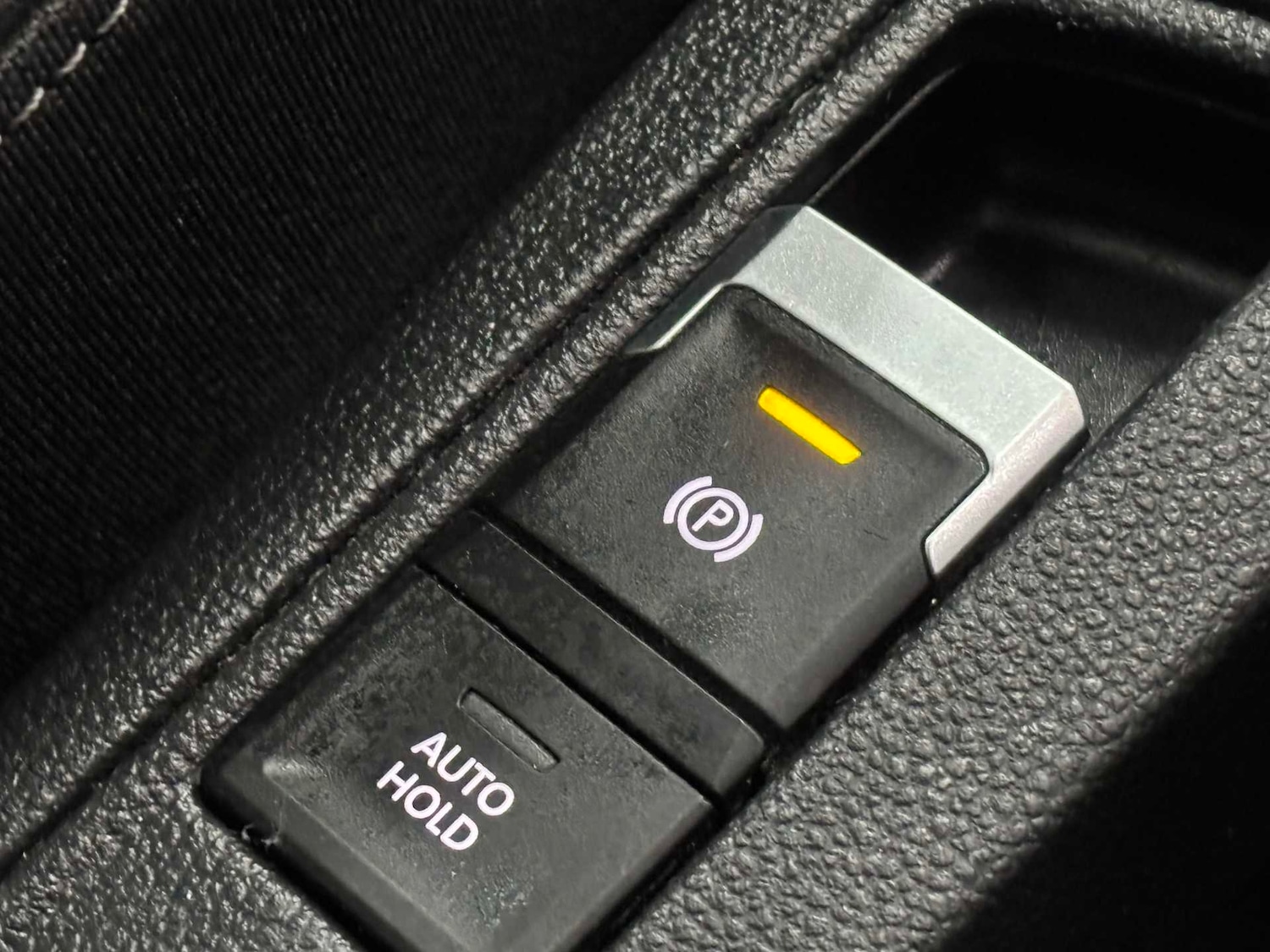 Used Volkswagen T-Roc 2019 for sale - 77032199: Photo 33