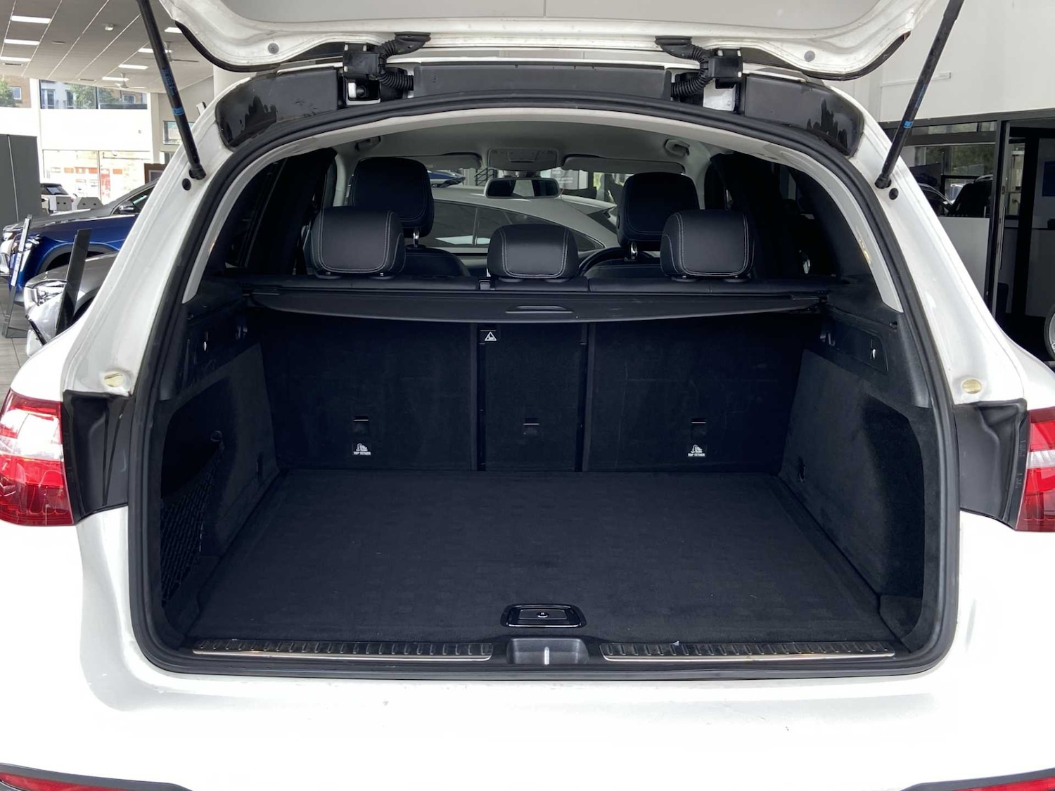 Used Mercedes-Benz GLC 2019 for sale - 76390666: Photo 11