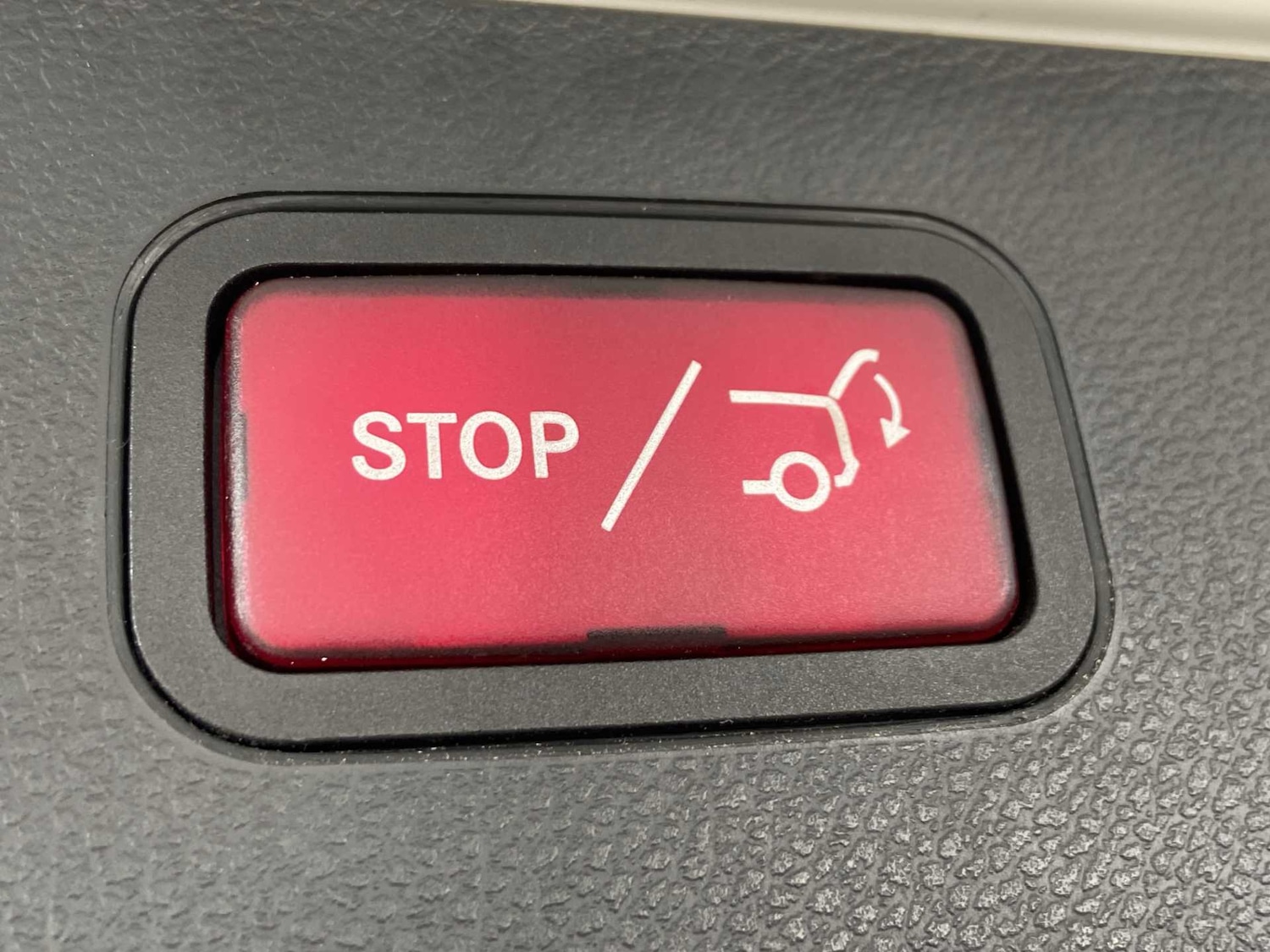 Used Mercedes-Benz GLC 2019 for sale - 76390666: Photo 12