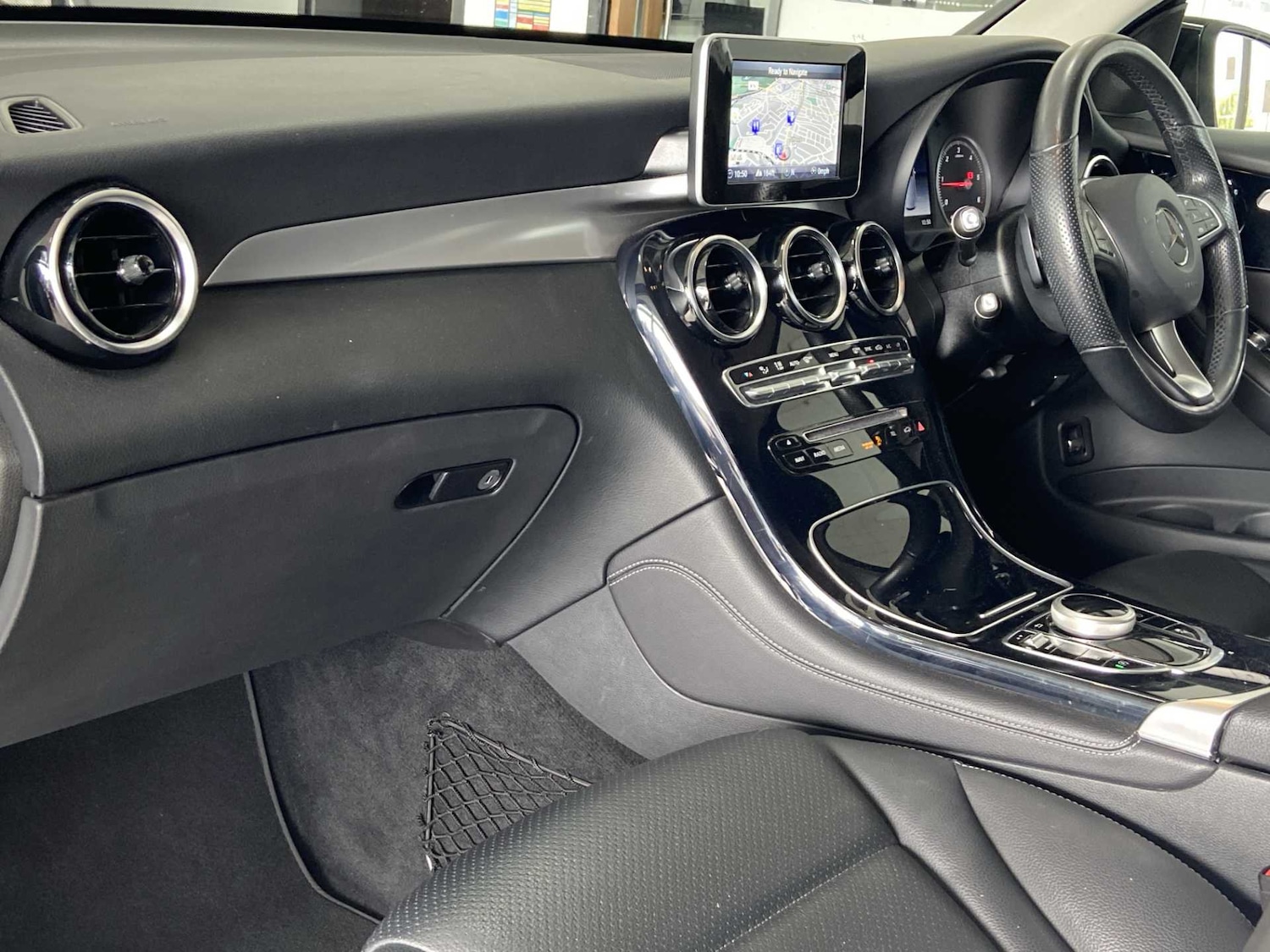 Used Mercedes-Benz GLC 2019 for sale - 76390666: Photo 19