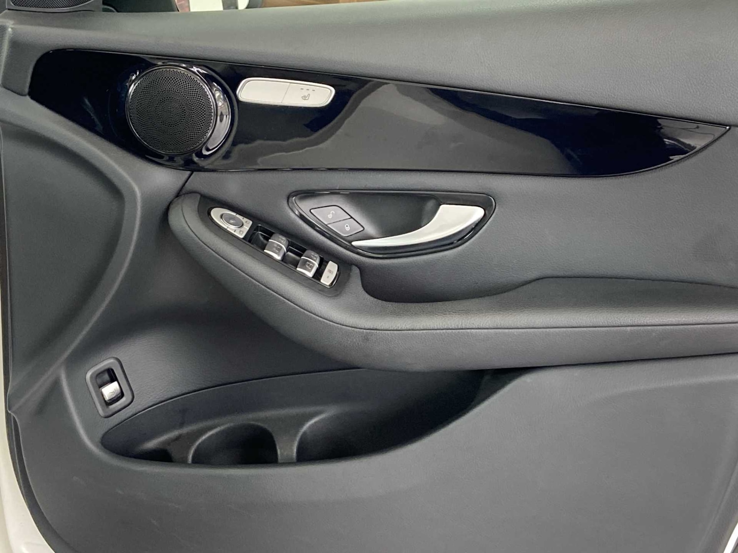 Used Mercedes-Benz GLC 2019 for sale - 76390666: Photo 24