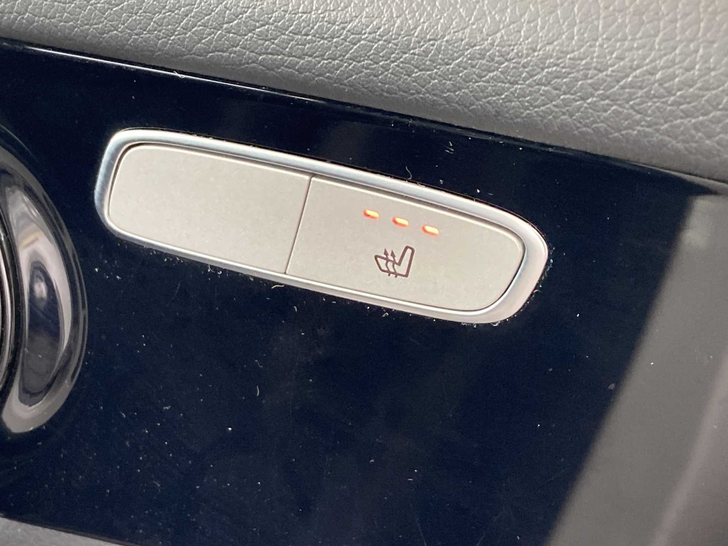 Used Mercedes-Benz GLC 2019 for sale - 76390666: Photo 25