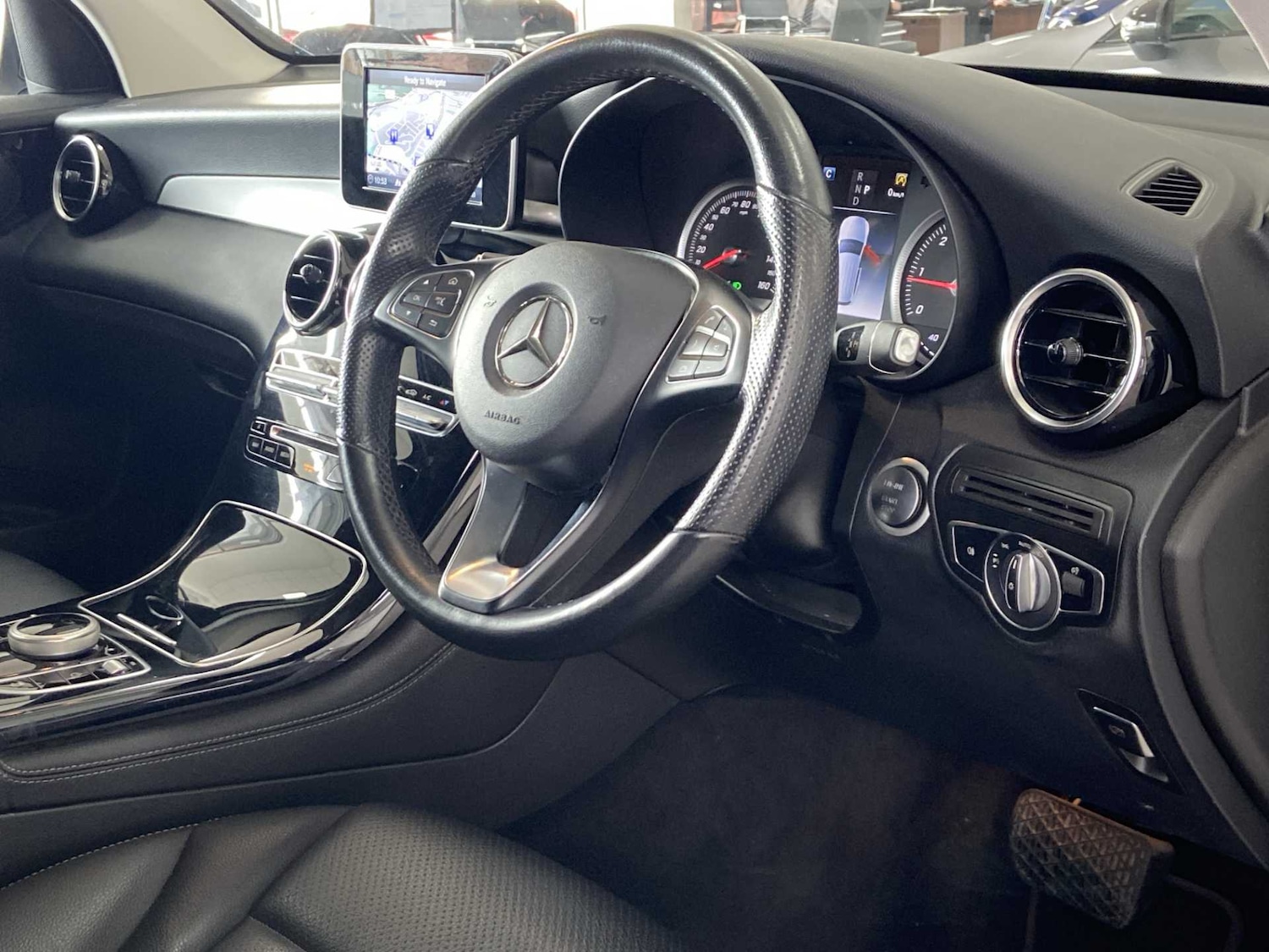 Used Mercedes-Benz GLC 2019 for sale - 76390666: Photo 27