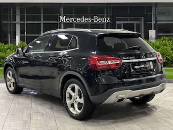 Used Mercedes-Benz GLA 2019 for sale - 77068672: Photo
