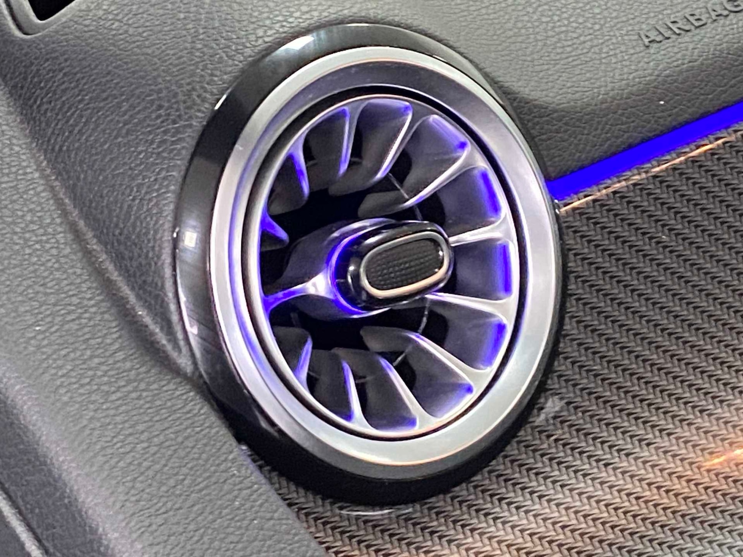 Used Mercedes-Benz GLA 2023 for sale - 76515699: Photo 17